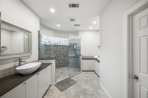 Bathroom, Dual Sink Vanities, Glass Shower, Interior, Recessed Lighting