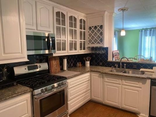 Interior, Kitchen, Pendant Lights, Stainless Steel Appliances, Wood Texture Flooring