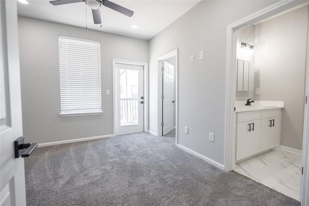 Bathroom, Interior, Marble, Recessed Lighting