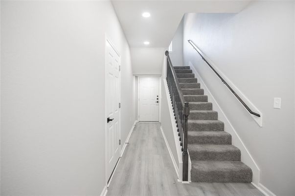 Interior, Recessed Lighting, Wood Texture Flooring
