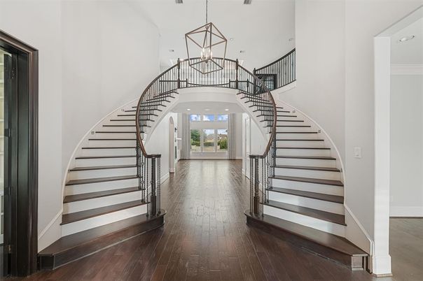 Chandelier, Interior, Recessed Lighting, Wood Texture Flooring