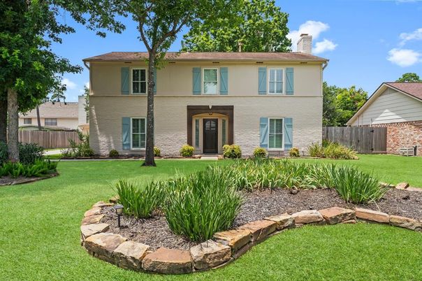 Backyard, Exterior, Facade, Georgian