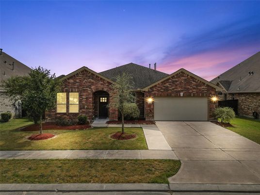 Attached, Exterior, Facade, Brick Facade, Brick Traditional