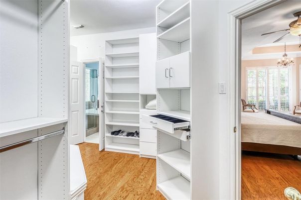 Chandelier, Interior, Walk-in Closets, Wood Texture Flooring