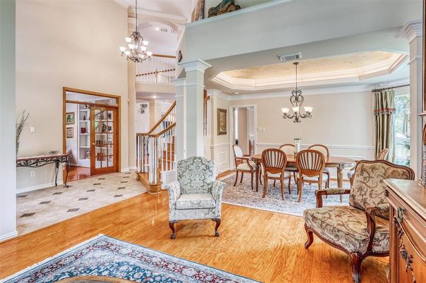 Chandelier, Dining room, Interior, Wood Texture Flooring