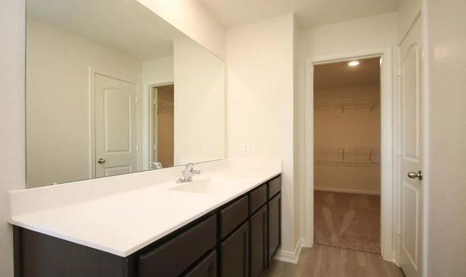 Bathroom, Interior, Recessed Lighting, Walk-in Closets, Wood Texture Flooring