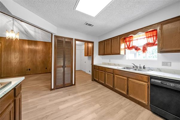 Interior, Kitchen, Pendant Lights, Wood Texture Flooring