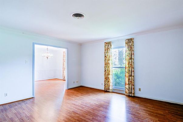 Chandelier, Empty room, Interior, Wood Texture Flooring