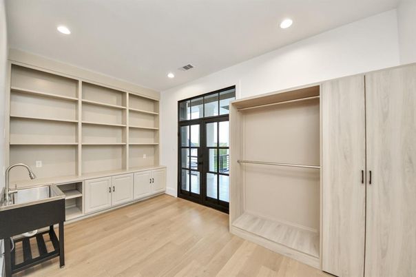 Interior, Recessed Lighting, Wood Texture Flooring