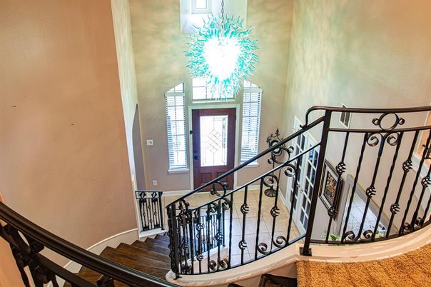 Chandelier, Interior