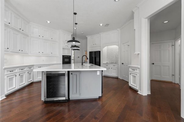 Interior, Kitchen, Pendant Lights, Recessed Lighting, Wood Texture Flooring