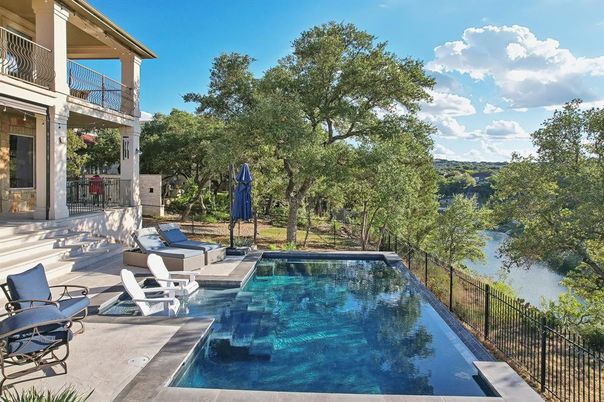 Exterior, Pool, Water