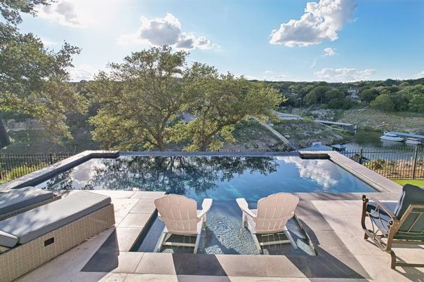 Exterior, Pool, Water
