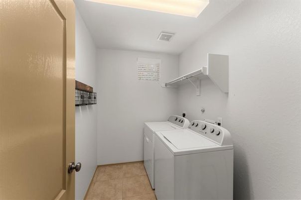 Interior, Washer