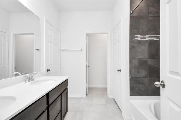 Bathroom, Dual Sink Vanities, Interior