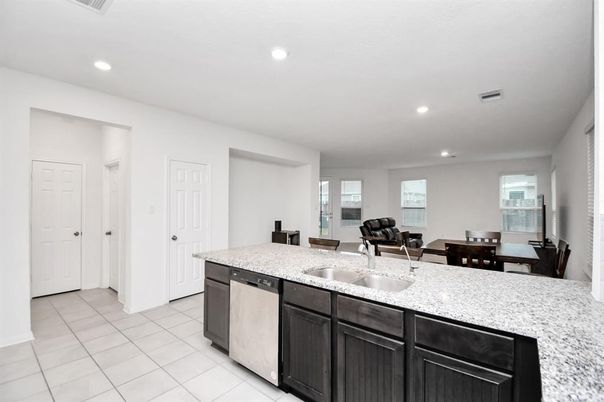 Dining room, Interior, Kitchen, Recessed Lighting