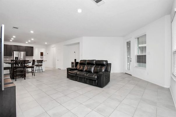 Dining room, Interior, Kitchen, Recessed Lighting, Stainless Steel Appliances