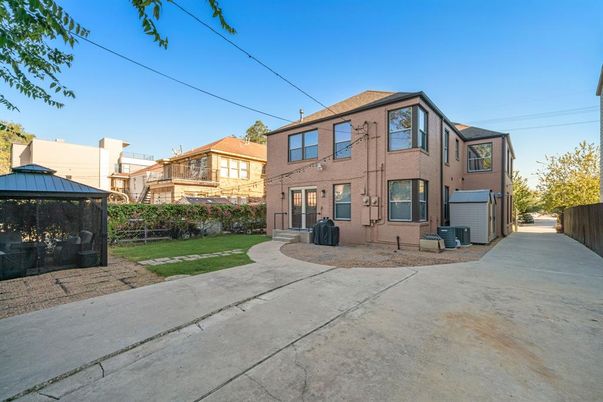Backyard, Exterior