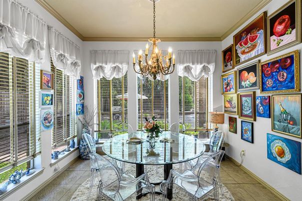 Chandelier, Dining room, Interior