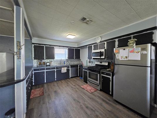 Interior, Kitchen, Stainless Steel Appliances, Wood Texture Flooring