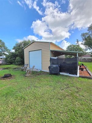 Backyard, Detached Garage, Exterior