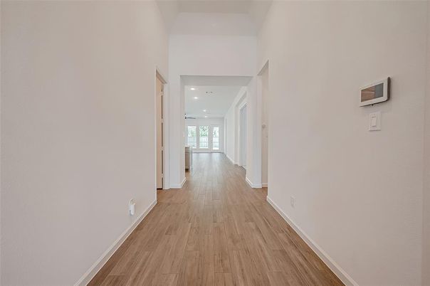 Interior, Recessed Lighting, Wood Texture Flooring