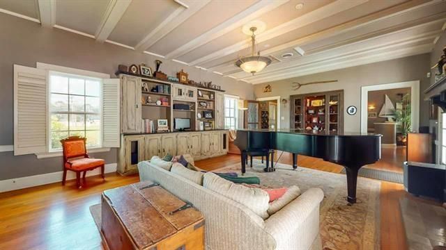Interior, Living room, Pendant Lights, Piano, Wood Texture Flooring