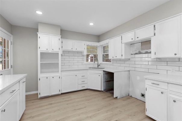 Interior, Kitchen, Recessed Lighting, Wood Texture Flooring