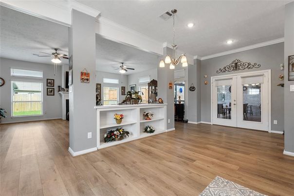 Fireplace, Interior, Pendant Lights, Recessed Lighting, Wood Texture Flooring