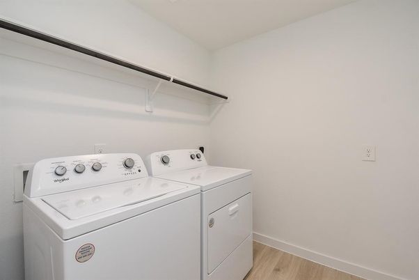 Interior, Washer, Wood Texture Flooring