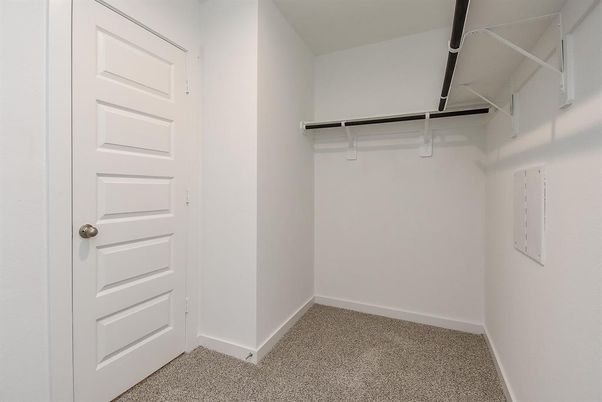 Interior, Walk-in Closets