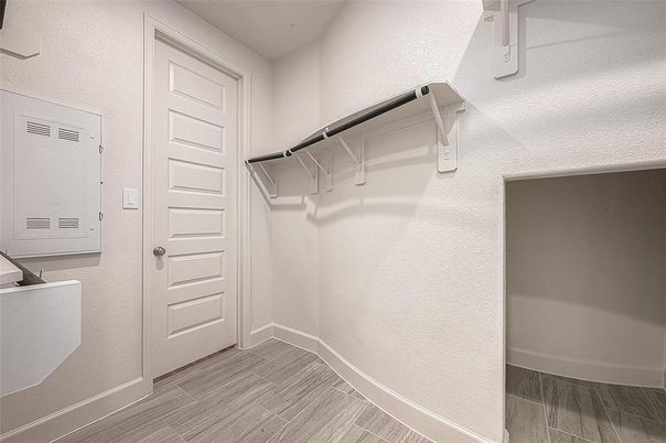 Interior, Walk-in Closets, Wood Texture Flooring