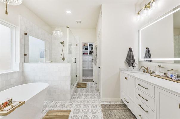 Bathroom, Dual Sink Vanities, Free Standing Baths, Glass Shower, Interior, Recessed Lighting