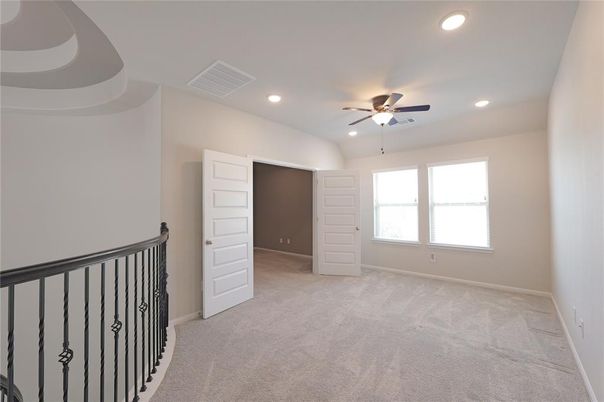Empty room, Interior, Recessed Lighting