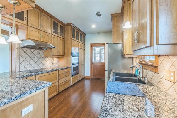 Interior, Kitchen, Pendant Lights, Recessed Lighting, Wood Texture Flooring