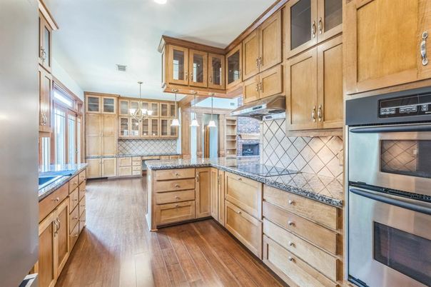 Chandelier, Interior, Kitchen, Recessed Lighting, Wood Texture Flooring