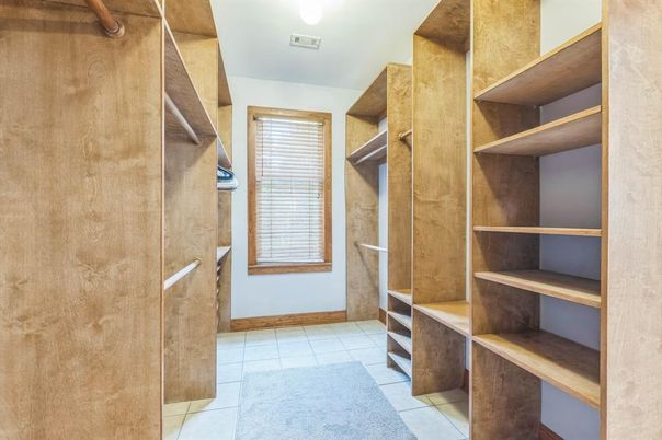Interior, Walk-in Closets