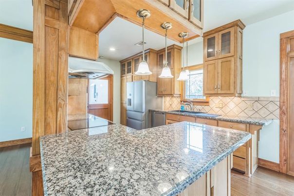 Interior, Kitchen, Pendant Lights, Recessed Lighting, Wood Texture Flooring
