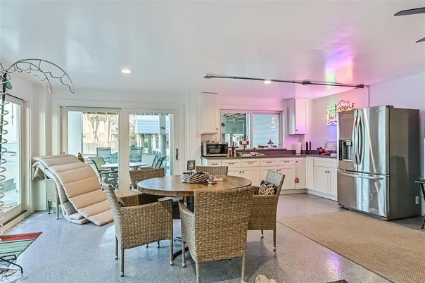 Dining room, Interior, Kitchen, Recessed Lighting, Stainless Steel Appliances