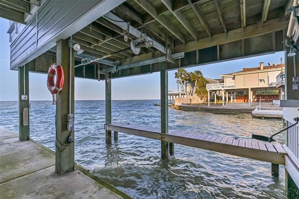 Exterior, Water