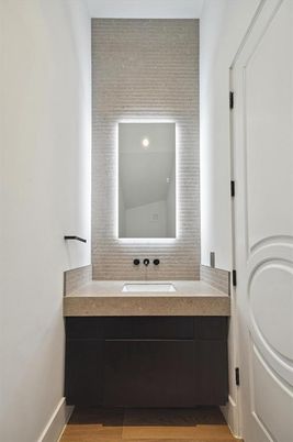 Bathroom, Interior, Recessed Lighting, Wood Texture Flooring
