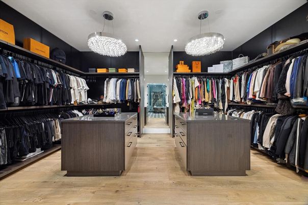 Chandelier, Interior, Pendant Lights, Recessed Lighting, Walk-in Closets, Wood Texture Flooring
