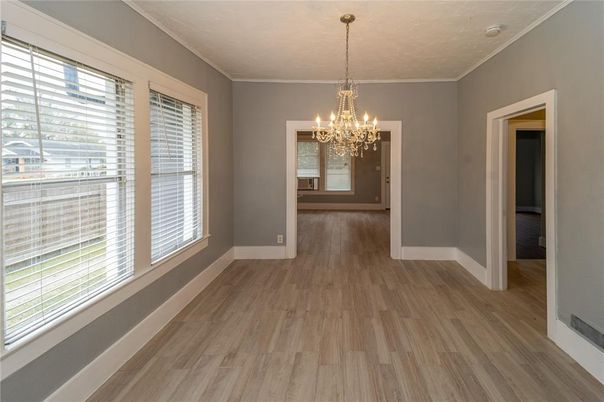 Chandelier, Empty room, Interior, Wood Texture Flooring
