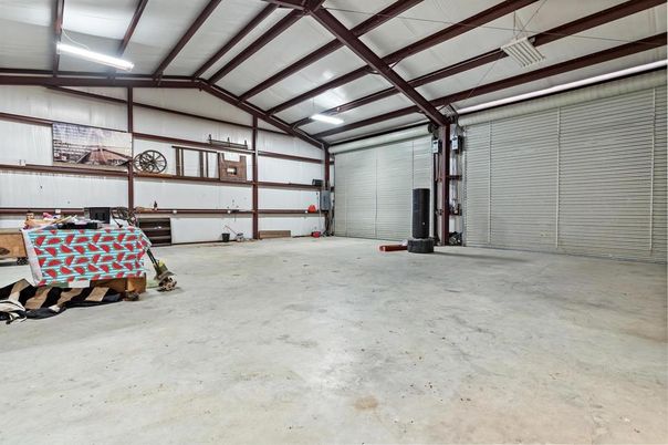 Garage, Interior