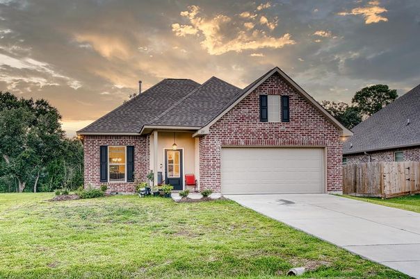 Attached, Exterior, Facade, Brick Facade, Brick Traditional