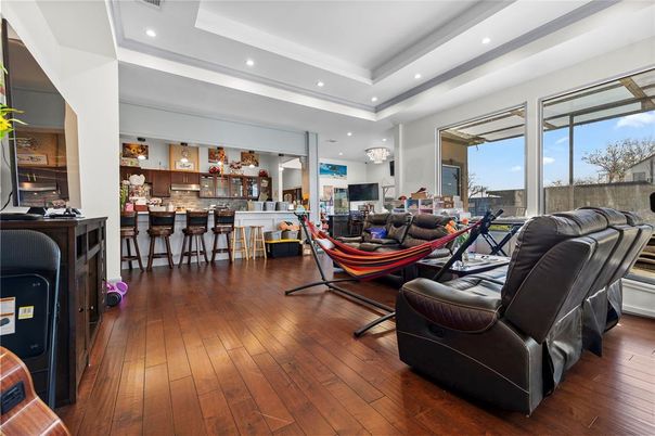 Interior, Living room, Recessed Lighting, Wood Texture Flooring