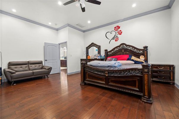 Bedroom, Interior, Recessed Lighting, Wood Texture Flooring
