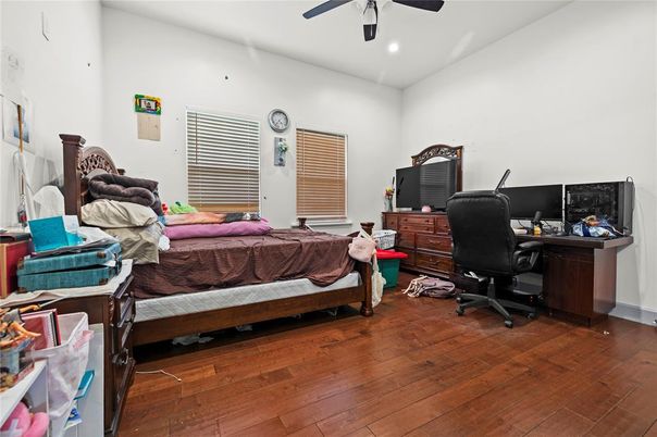 Bedroom, Home Office, Interior, Recessed Lighting, Wood Texture Flooring