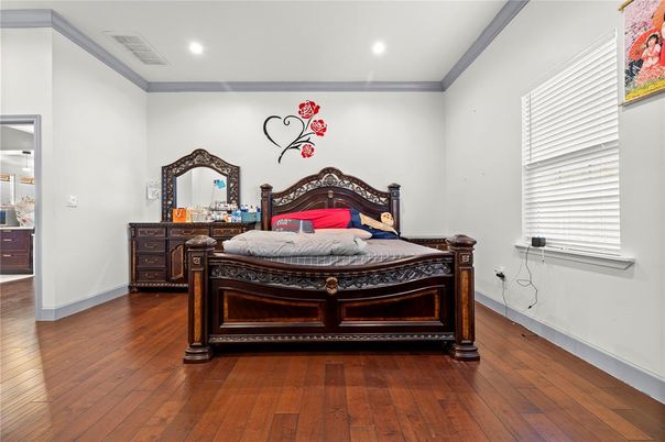 Bedroom, Interior, Recessed Lighting, Wood Texture Flooring