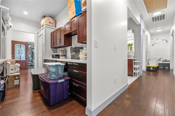 Interior, Kitchen, Recessed Lighting, Wood Texture Flooring
